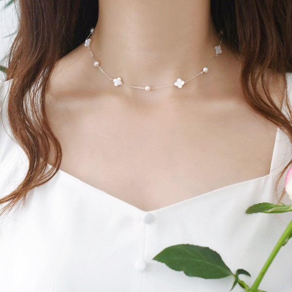 Bratara finuta cu perle naturale si trifoi sidef, argint 925, lungime reglabila, bijuterii elegante pentru femei, martisor cadou martie, argintiu, 2,49 gr